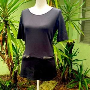 Black Short sSleeve tee with pockets